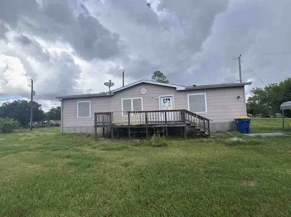 1523 Avenue L, Danbury, TX 77534