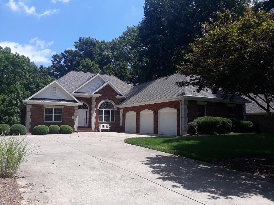 2nd image of 2831 E Pointe Cove Rd #29