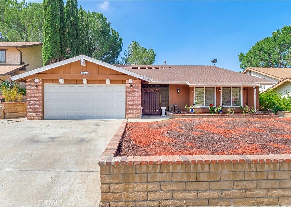 1st image of 3695 Holly Vista Dr