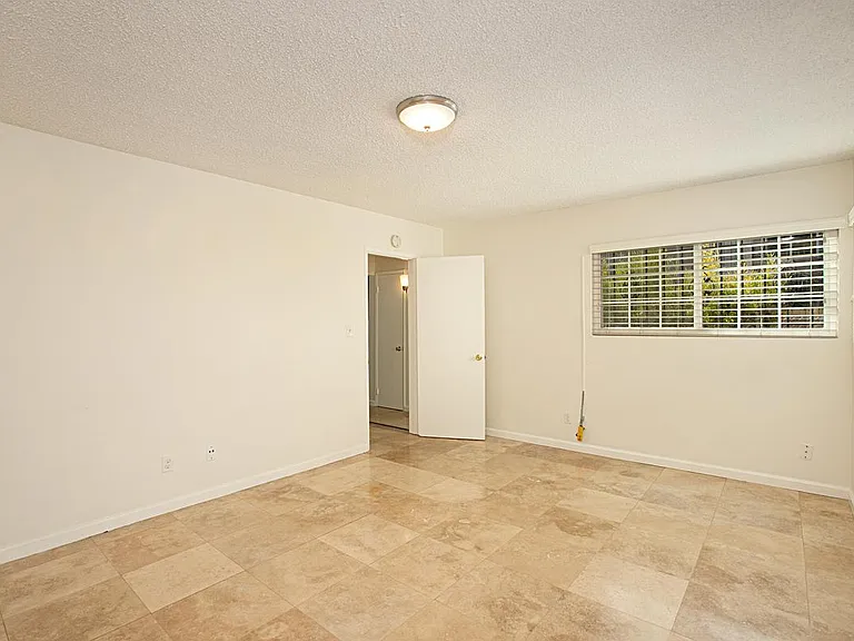 4140 Utah St — Photo 23