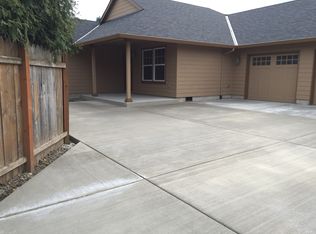 675 NW Connell Ave, Hillsboro, OR