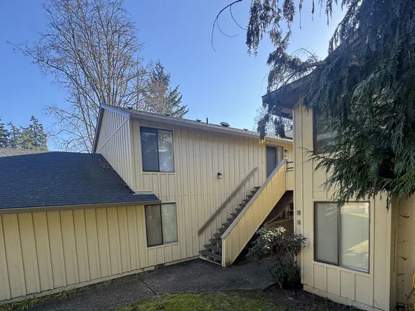 6974 Montauk Cir, Lake Oswego, OR 97035