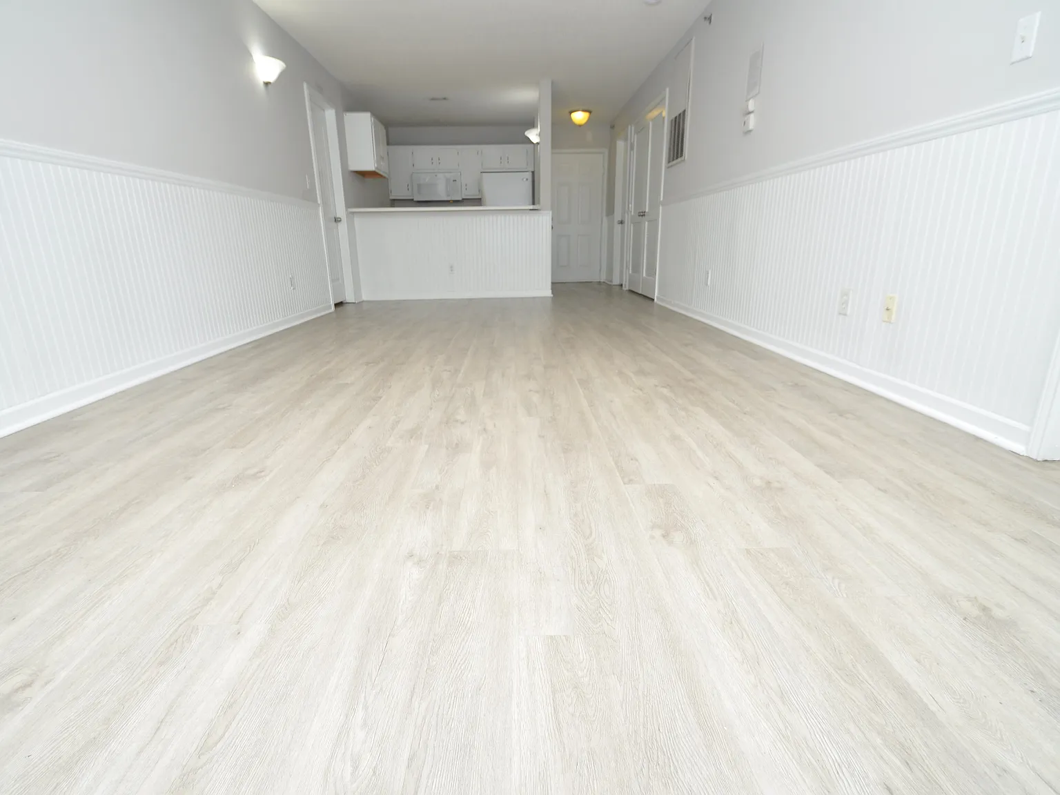 4 bed/4 bath Raleigh Condo Available Immediately — Photo 4