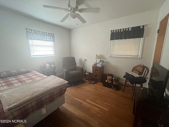 4th image of 1612 Woodlawn Drive
