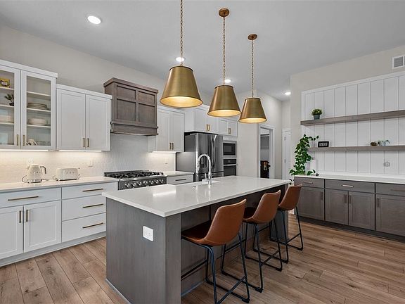 5th image of 4909 N Emerald Ct