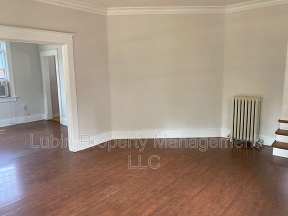 2nd image of 688 N Idlewild St