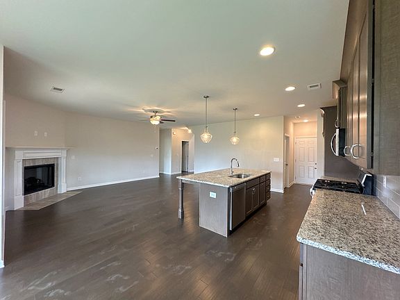 4th image of 3019 Wymond Dr
