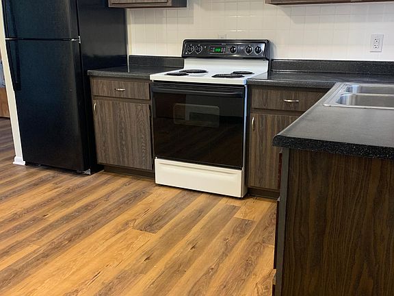 4th image of 288 Sagamore Ave #288