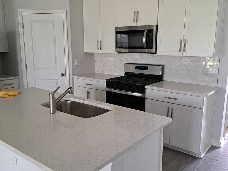 318 Brandon Lakes Dr #1 — Photo 17