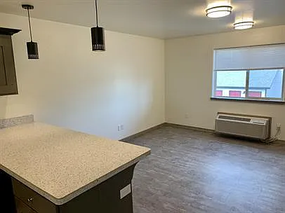1048 Enterprise Dr #3 — Photo 4