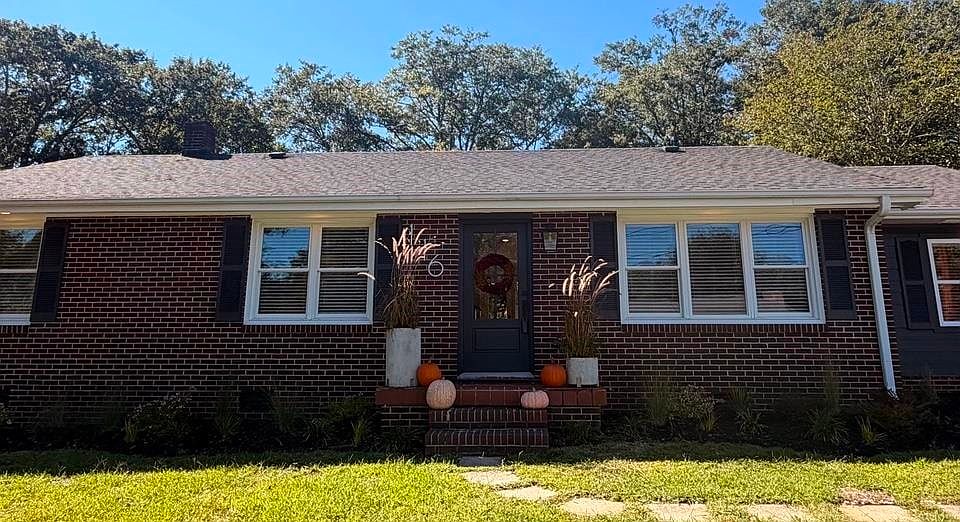 1st image of 116 Winton Ct