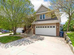 1604 Ranier Dr, Iowa City, IA 52246