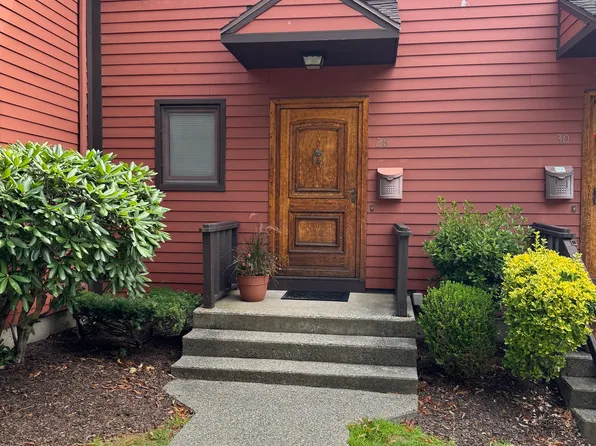 28 Courtland Drive #28, Groton, CT 06340