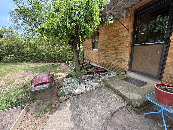 3rd image of 6011 Springdale Road