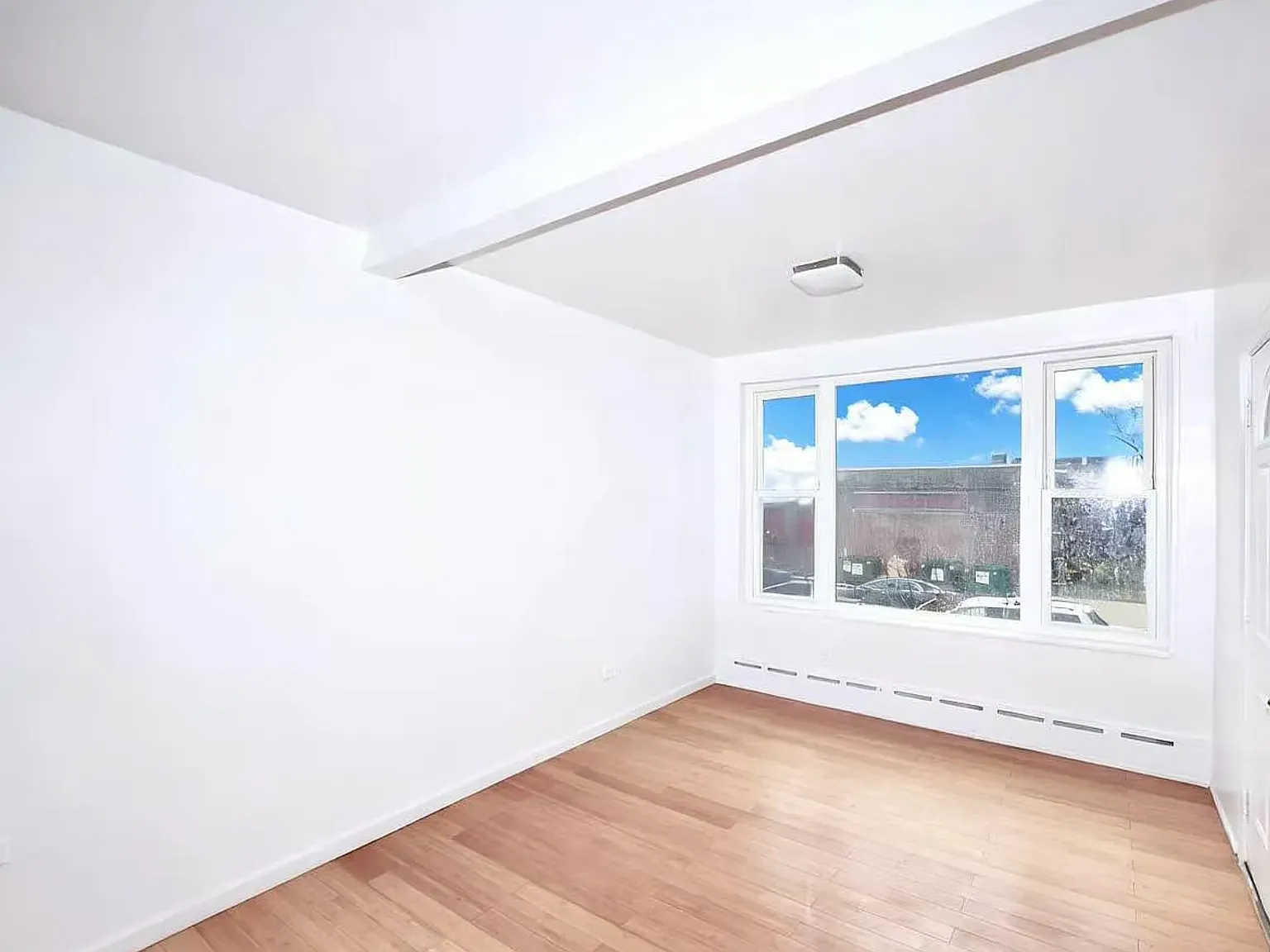 4 bed, 1.5 bath, 1504 sqft, $1,650 — Photo 3