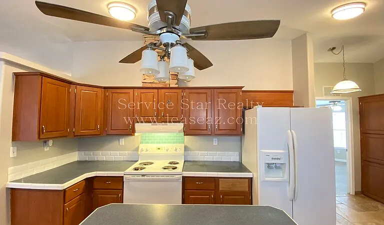 18143 W Morning Vista Ln — Photo 25