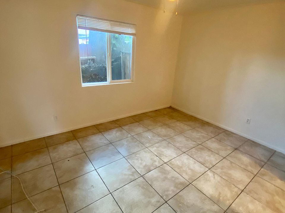 128 Kincaid St A, Bakersfield, CA 93307 Zillow