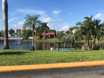 5231 Geneva Way APT 301, Doral, FL, 33166