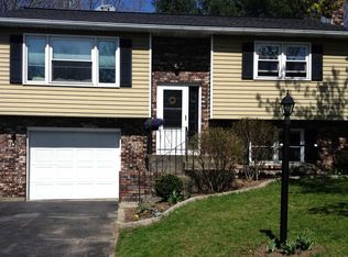 8 Wilhelmina Way, Glenmont, NY 12077