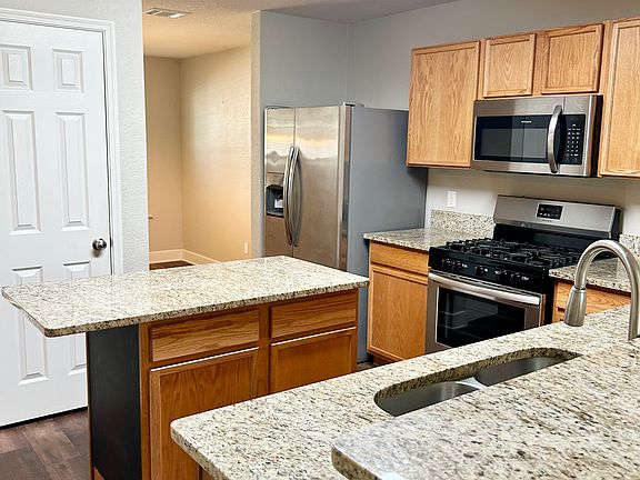 5th image of 1709 Southridge Ln