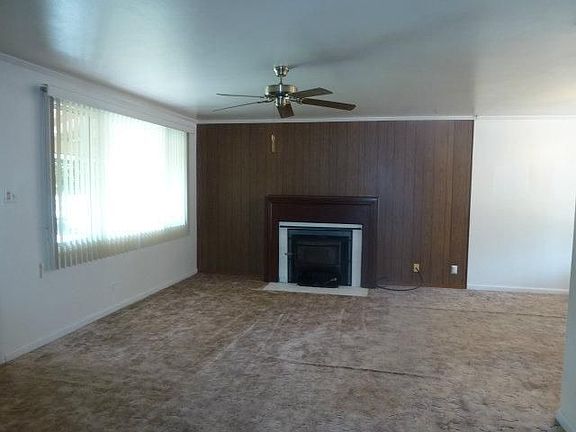 2nd image of 14849 Standish Dr