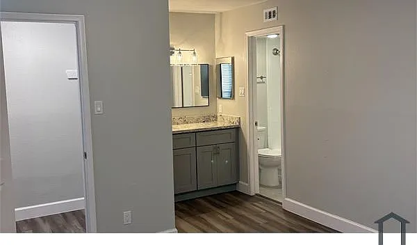 7200 T C Jester Blvd #2301 — Photo 12