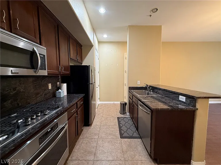 68 E Serene Ave #325 — Photo 8
