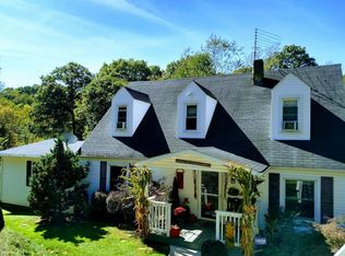 595 Middle Run Rd, Chester, WV 26034