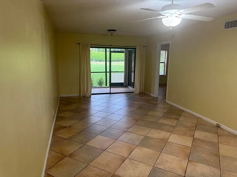 3130 Millwood Ter #1110 — Photo 3
