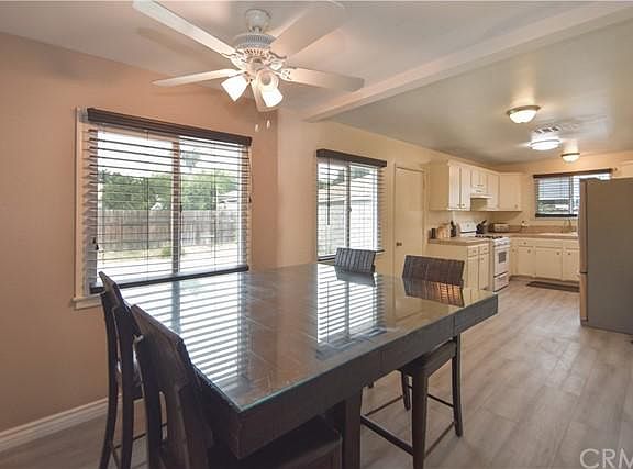 3rd image of 2618 Saint Elmo Dr