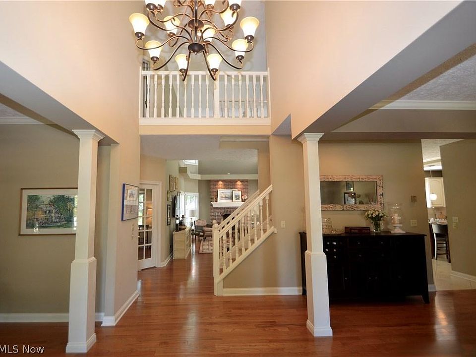 1st image of 28649 Woodmill Dr