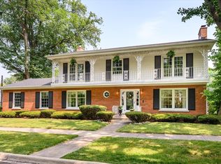 544 Blackstone Ave, La Grange, IL 60525
