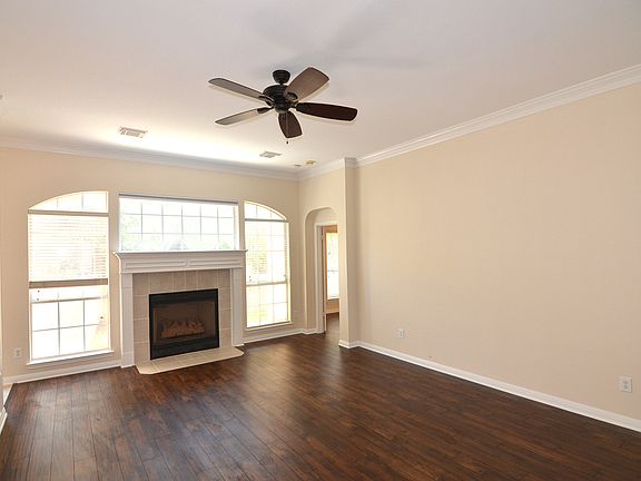 3rd image of 5020 China Garden Dr