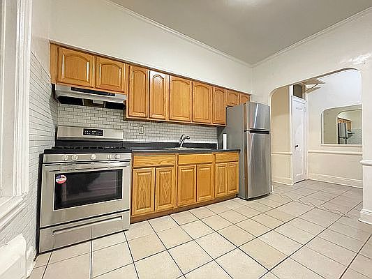 2nd image of 21-13 29th St #1A