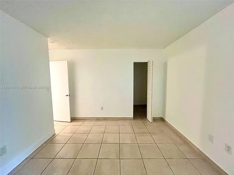 11925 NE 2nd Ave #B101 — Photo 9