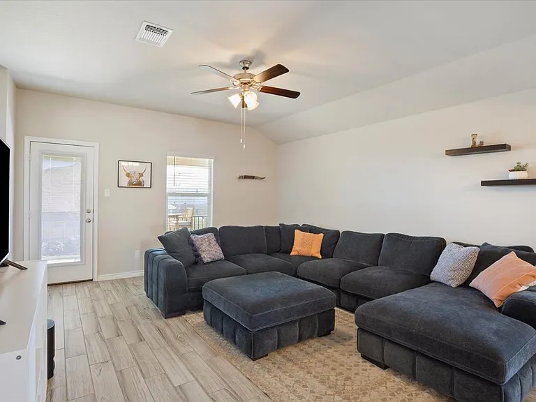 5737 Saint Charles Dr — Photo 11