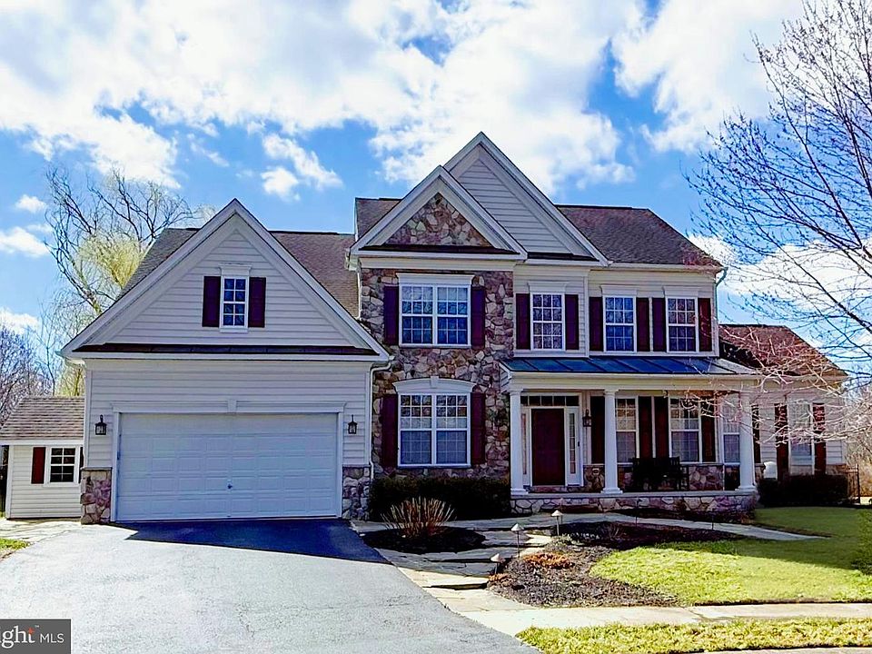 1st image of 104 Camp David Rd