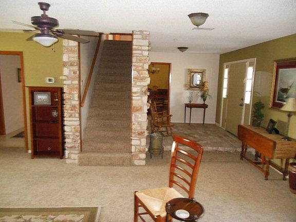 5th image of 518 El Camino Way Dr
