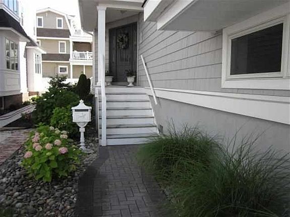 3rd image of 9 56th St