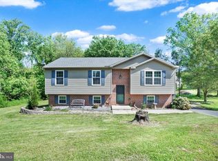 321 Parkview Rd, Manchester, PA 17345