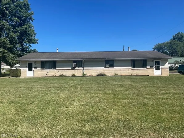 285 Main St SE, Brewster, OH 44613