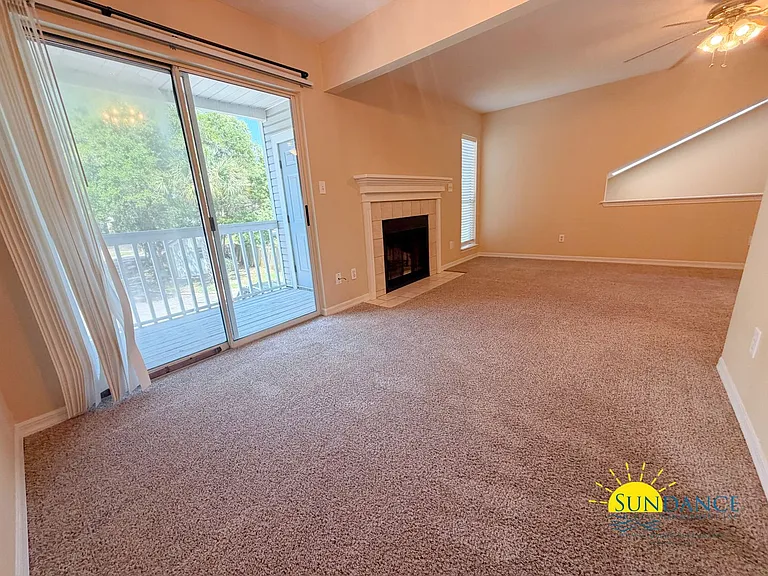 31 Park Cir SE #1 — Photo 3
