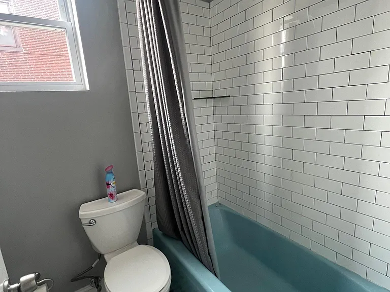 2026 E Allegheny Ave #2R — Photo 8
