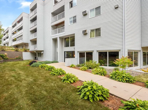 175 County Road B2 E APT 420, Little Canada, MN 55117