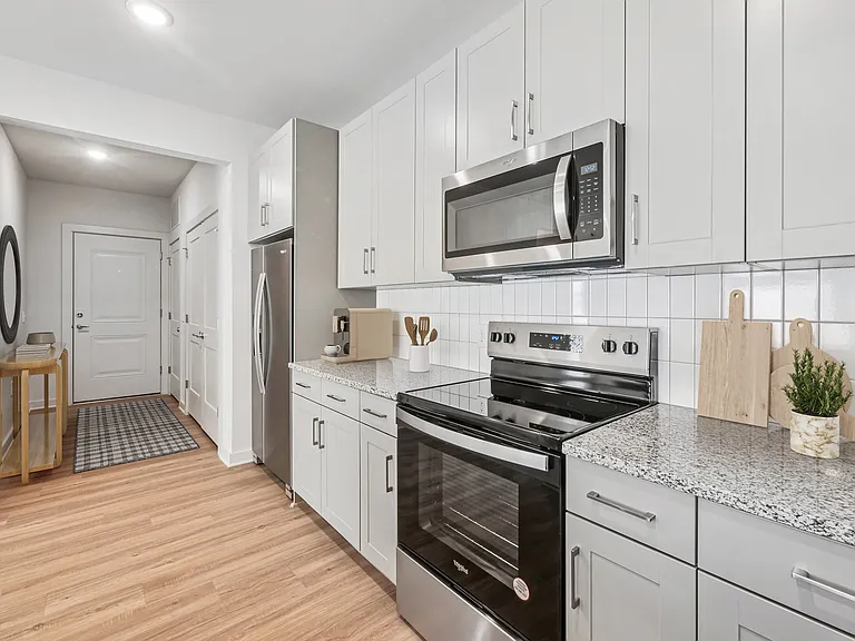 Upland Emerson — Photo 39