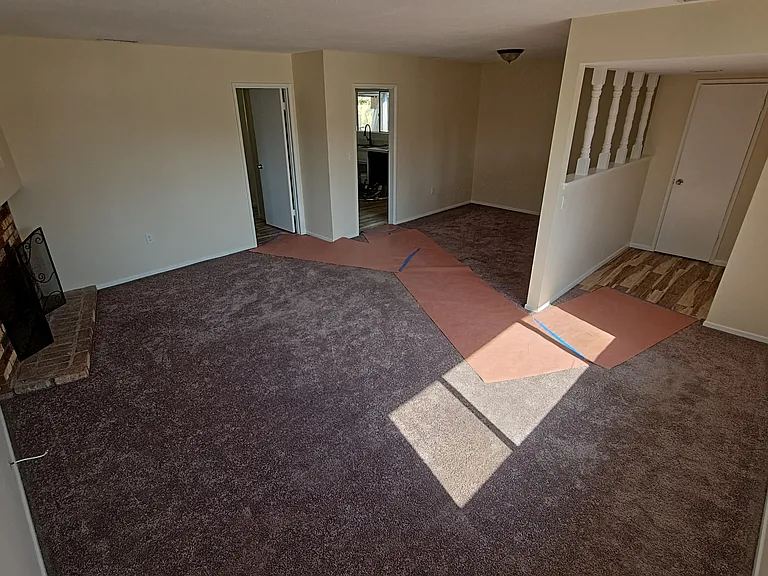 690 Montebello Pl — Photo 2
