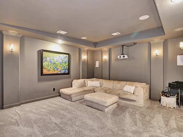 13219 Parkway Hills Dr — Photo 34