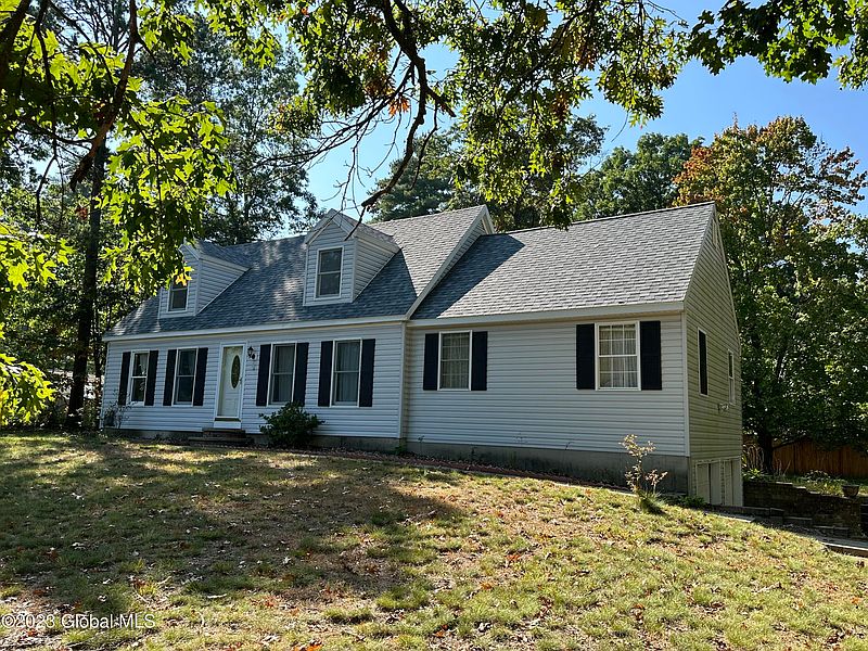 2nd image of 16 Kimberly Lane