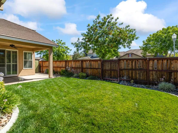 1948 Plymouth Way, Lodi, CA 95242