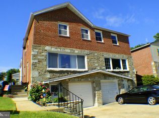 2710 Mower St, Philadelphia, PA 19152